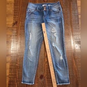 YMI Wanna Betta Butt Distressed Cropped Skinny Jeans Women's Size 11 Blue Denim